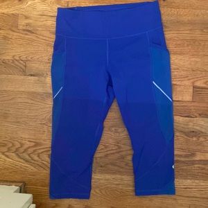 Lululemon cropped leggings Sz 10
